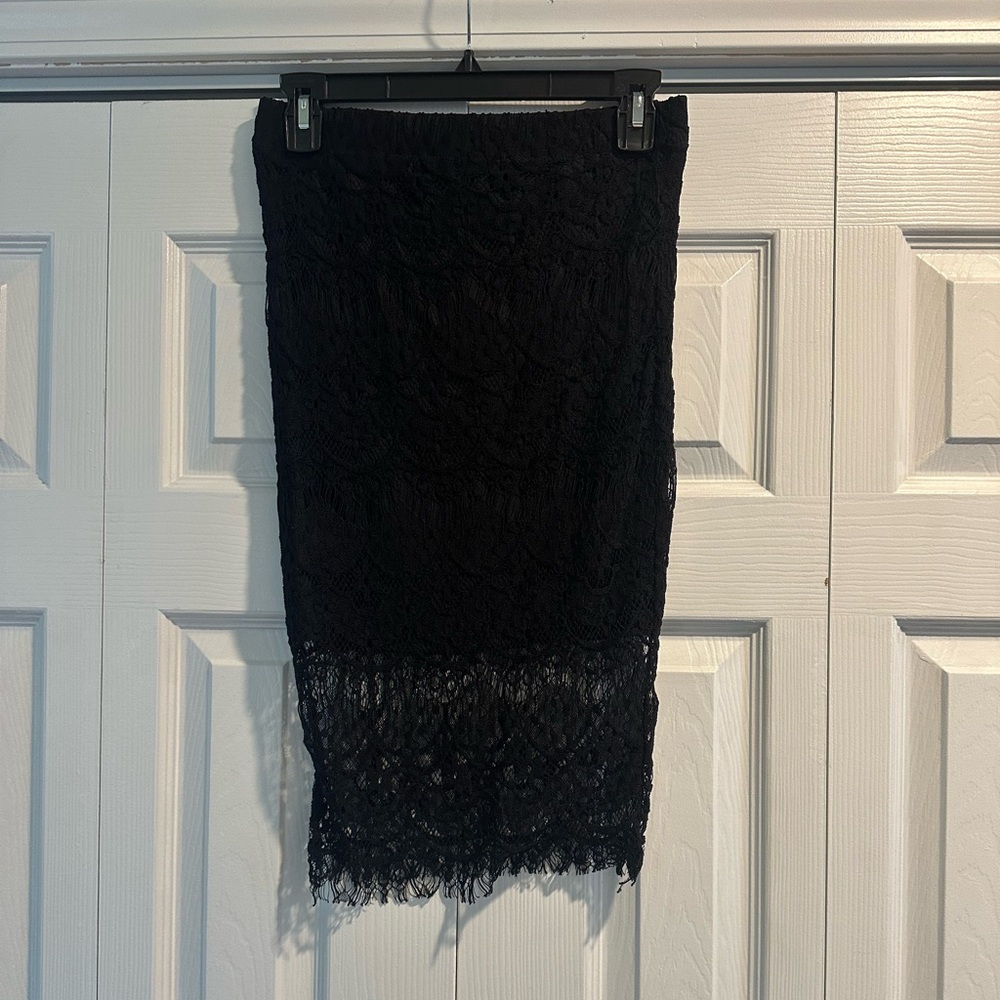 Rue21 black lace skirt